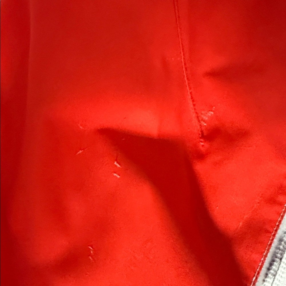 OOSC Stardust Womens All in One Ski Suit, Size
XS | Red and White Retro Ski - Picture 10 of 14